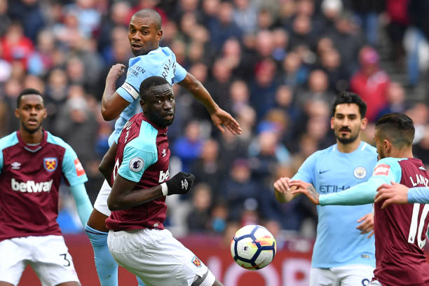 育比赛中体 育比赛中体